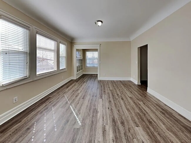 Building Photo - 426 Nueces Spring