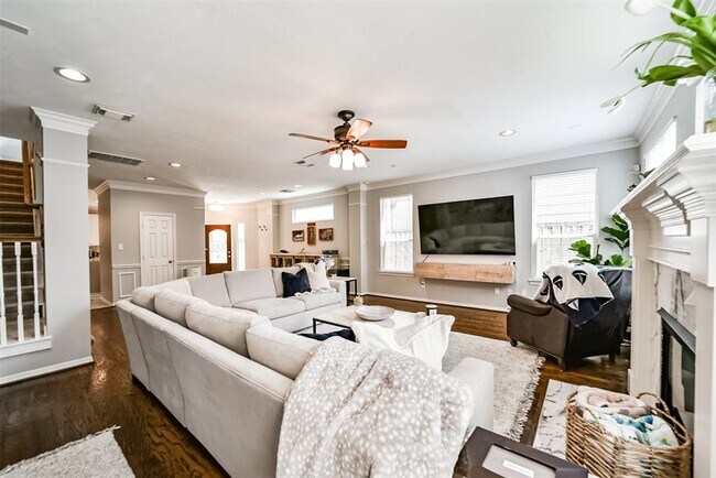 Building Photo - 5113 Inker St