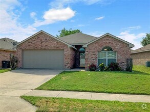 Building Photo - 2820 Wakecrest Dr