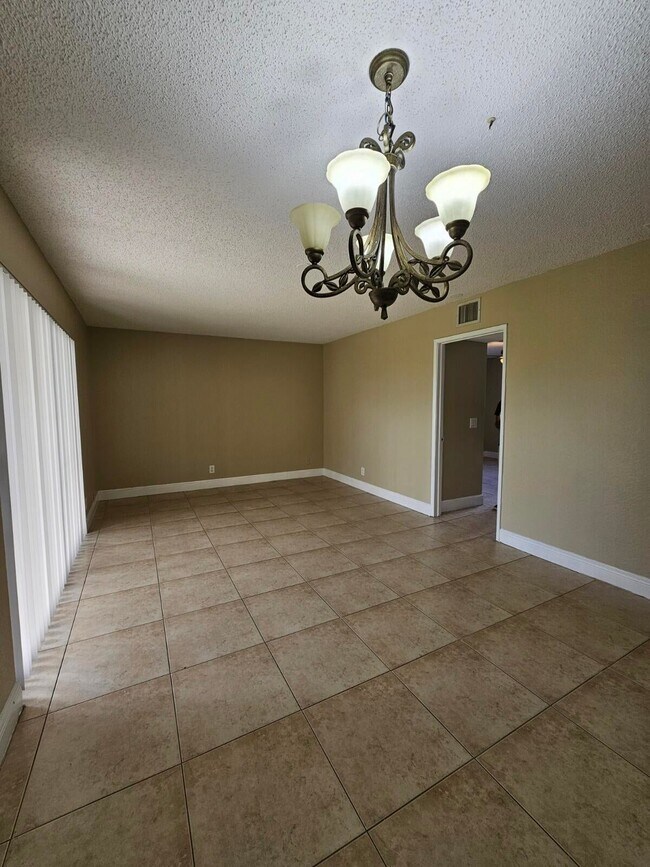 Building Photo - 1680 Windorah Way