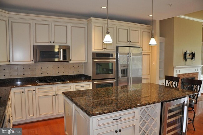 Building Photo - 213 Zinfandel Ln