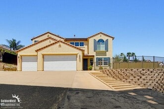 Building Photo - 637 Oak Glade Dr