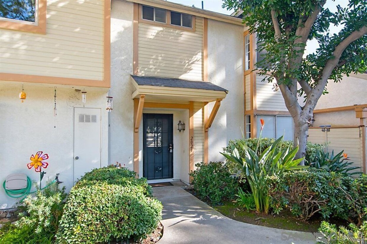 North Park 2br 2.5 baths Fully Paid SOLAR... - North Park 2br 2.5 baths  Fully Paid SOLAR...