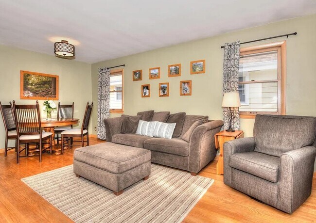 Foto del edificio - 1913 N 118th St