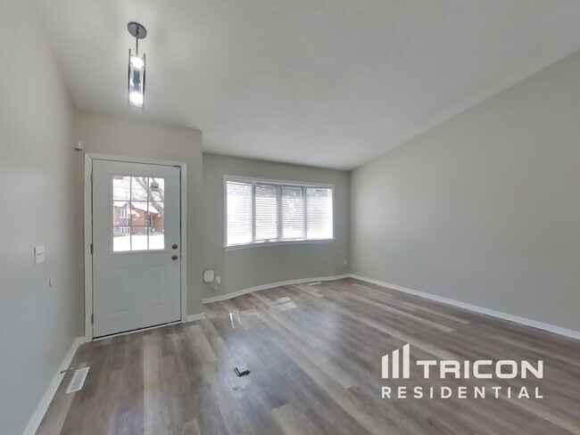 Foto del edificio - 6884 27th St N