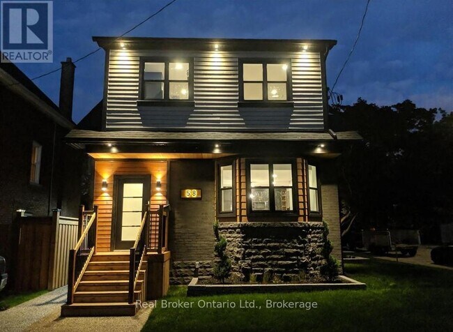 Building Photo - 58 Rosslyn Ave N
