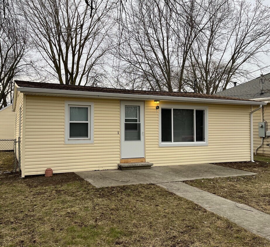 Foto del edificio - N Grand Ave 2