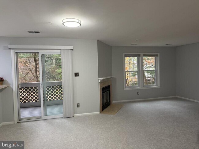 Foto del edificio - 12926 Grays Pointe Rd