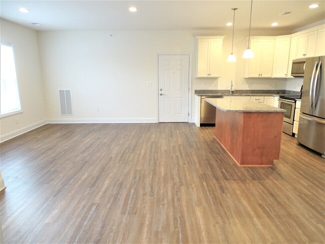 Building Photo - 20 Pequea Manor Dr