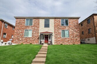 Building Photo - 10065 Puttington Dr