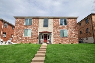 Building Photo - 10065 Puttington Dr