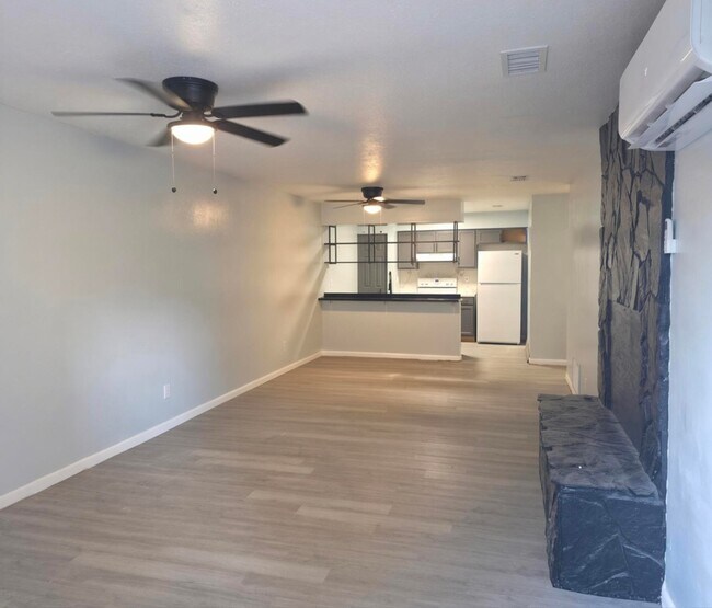 Foto del edificio - 3950SE NE 17th Ct