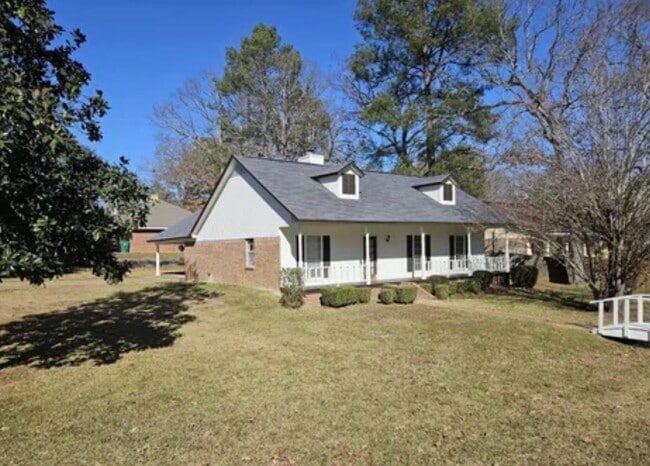 Building Photo - 33 Brock Dr