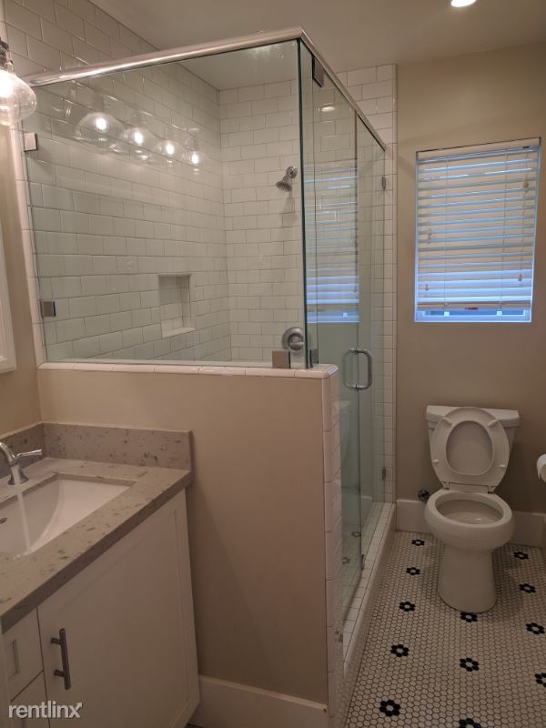 Foto del edificio - 2 br, 1 bath Apartment - 321 Alvarado St