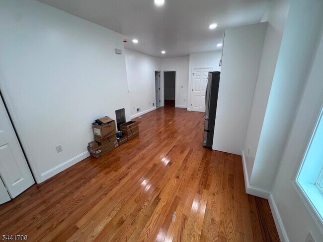 Foto del edificio - 102 10th St