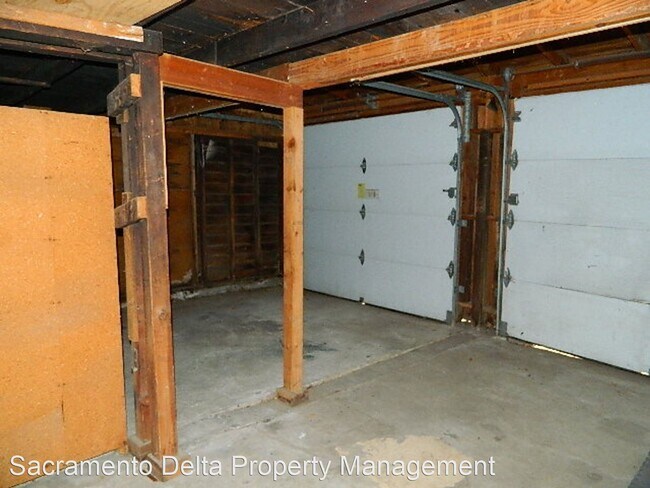 Building Photo - 3 br, 2 bath House - 5673 La Campana Way