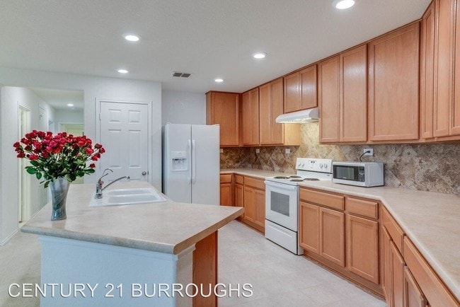 Building Photo - 3 br, 2 bath House - 11327 Impressive Way