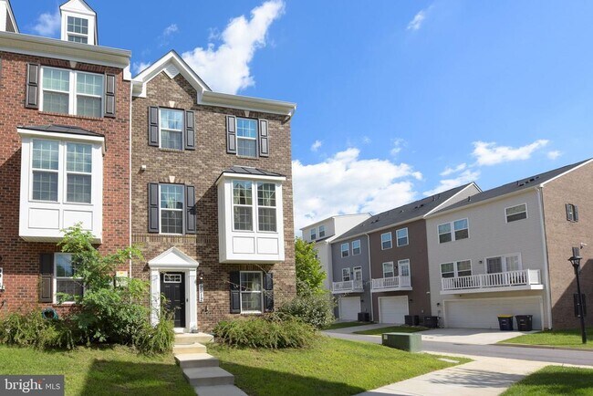 Foto del edificio - 9912 Vista Pointe Dr