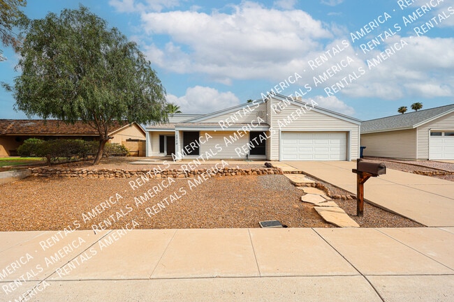 Building Photo - 1716 E Redfield Rd