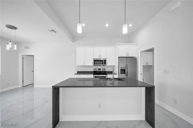 Foto del edificio - 2504 SW 32nd St