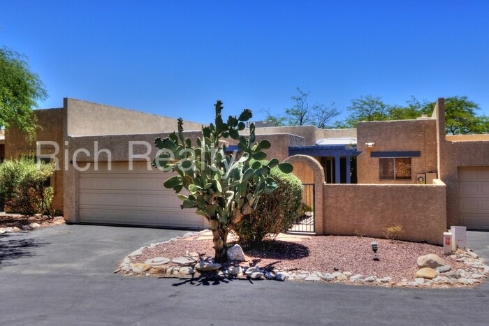 Primary Photo - 4628 E Camino Casa Redondo