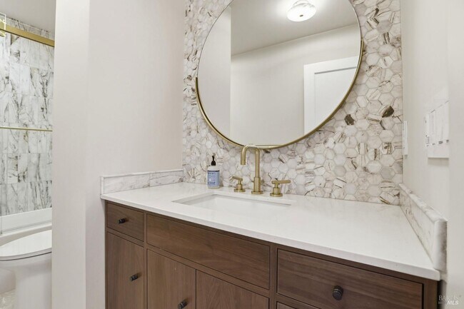 Foto del edificio - 122 Mariner Green Ct