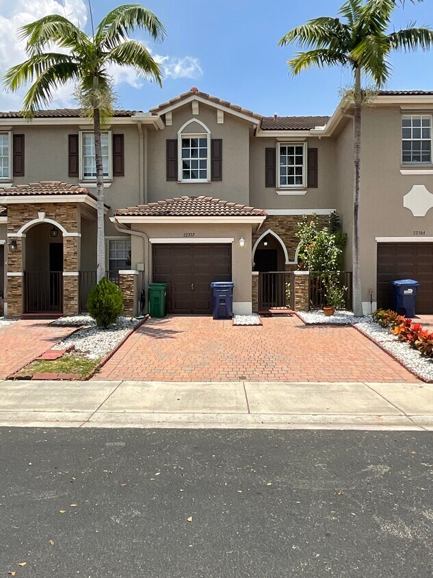 Primary Photo - 22372 SW 89th Path