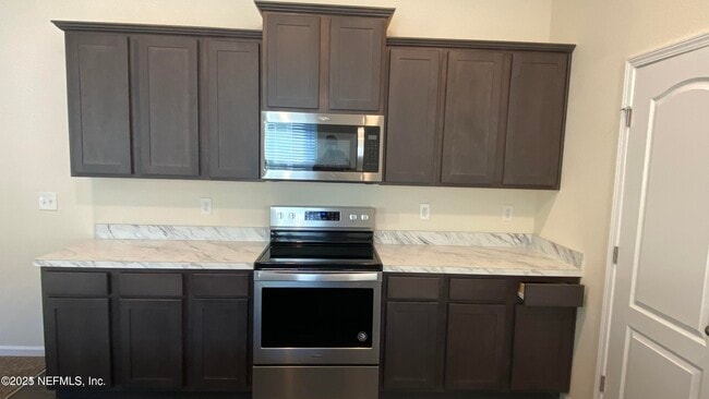 Building Photo - 5780 Calvary Dr