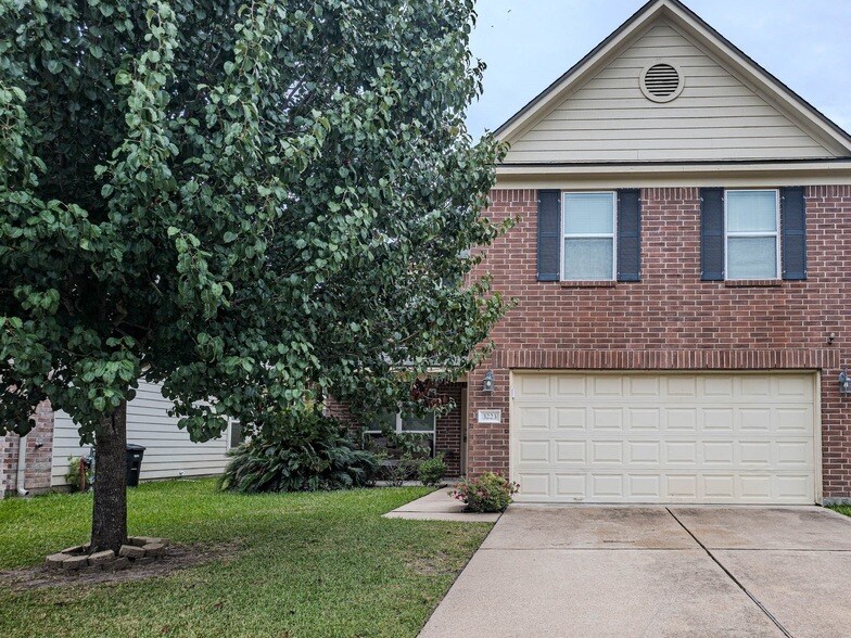 Foto principal - 3223 Zephyr Glen Way