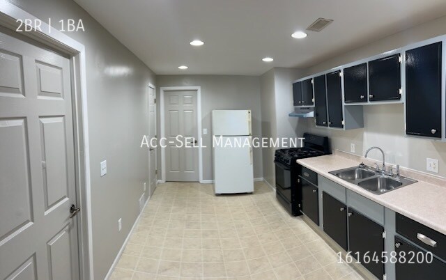 Foto del edificio - 909 Spencer St NE