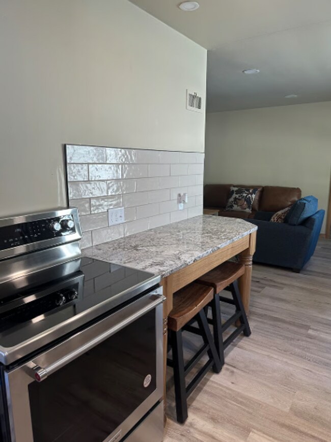 Foto del edificio - Duplex on Western