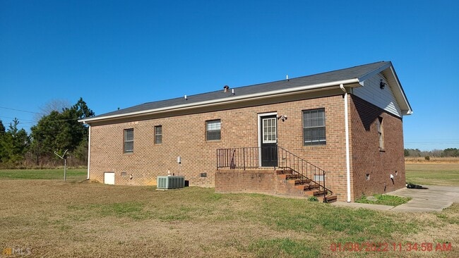 Building Photo - 3730 Hwy 81