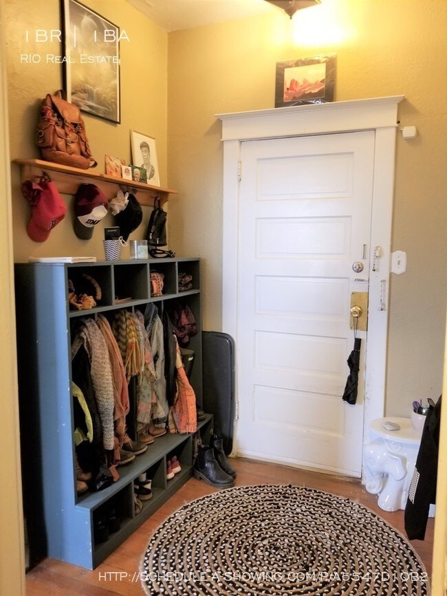 Building Photo - 2208 E 17th Ave