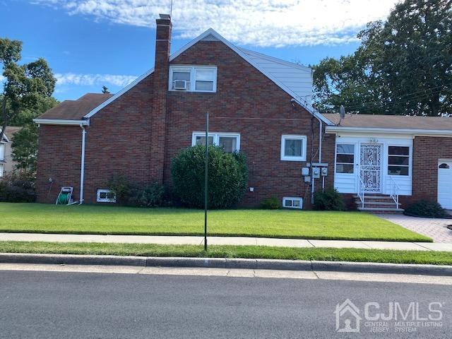 Primary Photo - 1215 Bower St