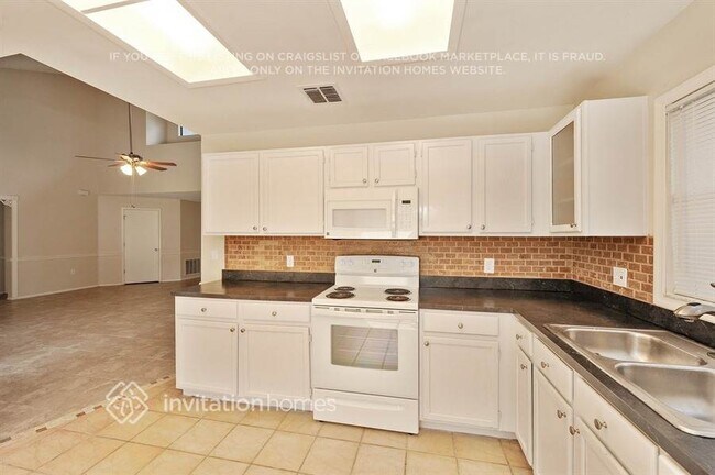 Foto del edificio - 721 50th St E