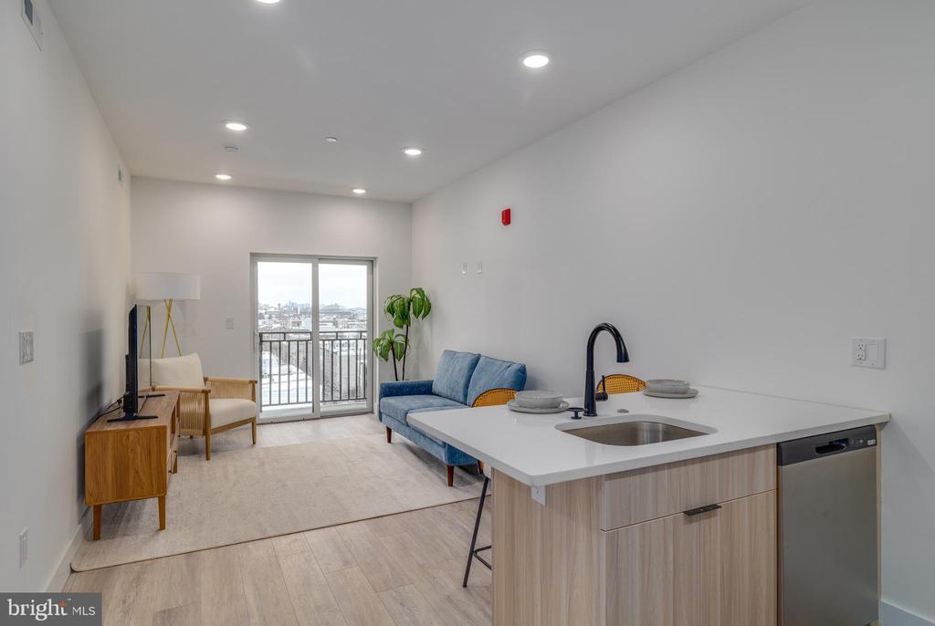Foto principal - 2400 E Huntingdon St