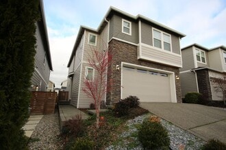 Building Photo - 8419 27th St Ct E