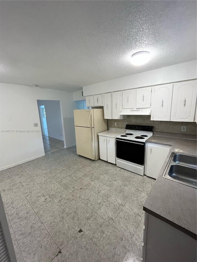 Foto del edificio - 1490 NW 20th St