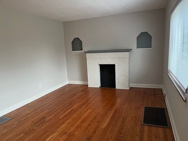 Foto del edificio - CHEVIOT - Adorable 3+ Bed 1 bath brick hom...
