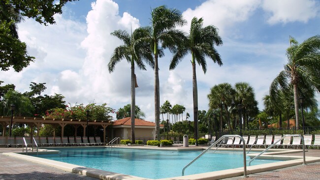 Foto del edificio - 18200 Mediterranean Blvd
