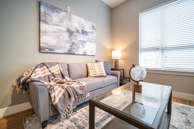 Foto del edificio - 9580 Ridgegate Pkwy