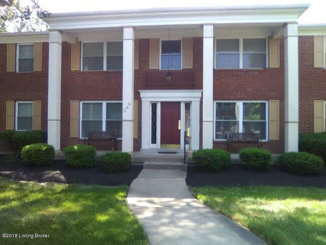 Building Photo - 246 Chenoweth Ln