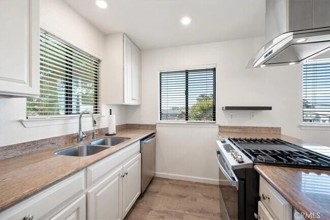 Foto del edificio - 1084 Baden Ave