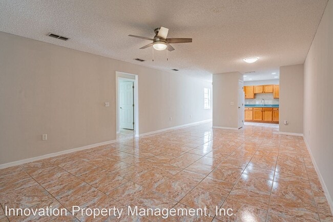 Building Photo - 2 br, 2 bath House - 746 Mink Ct