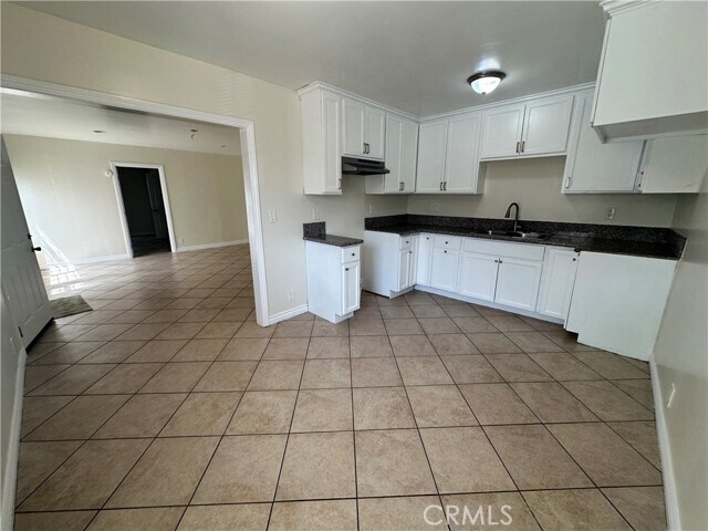 Foto del edificio - 10516 Clovis Ave
