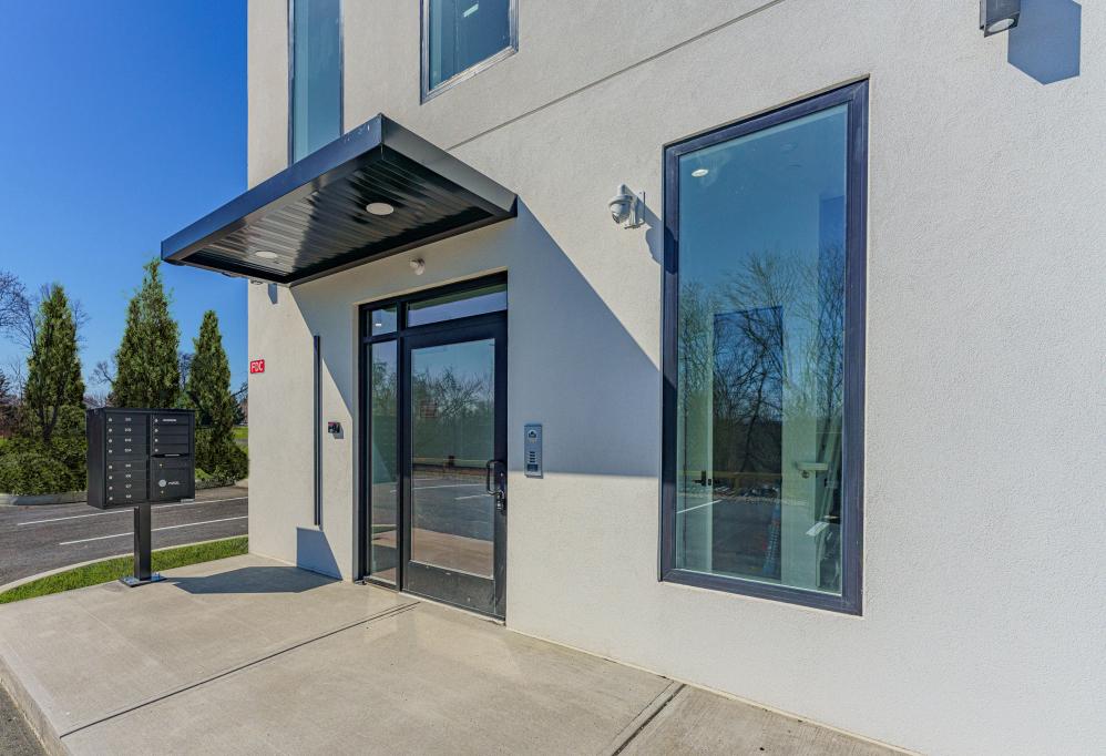 Foto del edificio - 1133 Loudon Rd