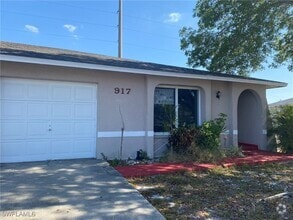 Building Photo - 919 Cape Coral Pkwy W