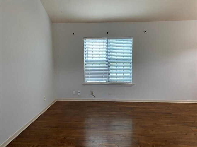 Foto del edificio - 3811 McDuffie St