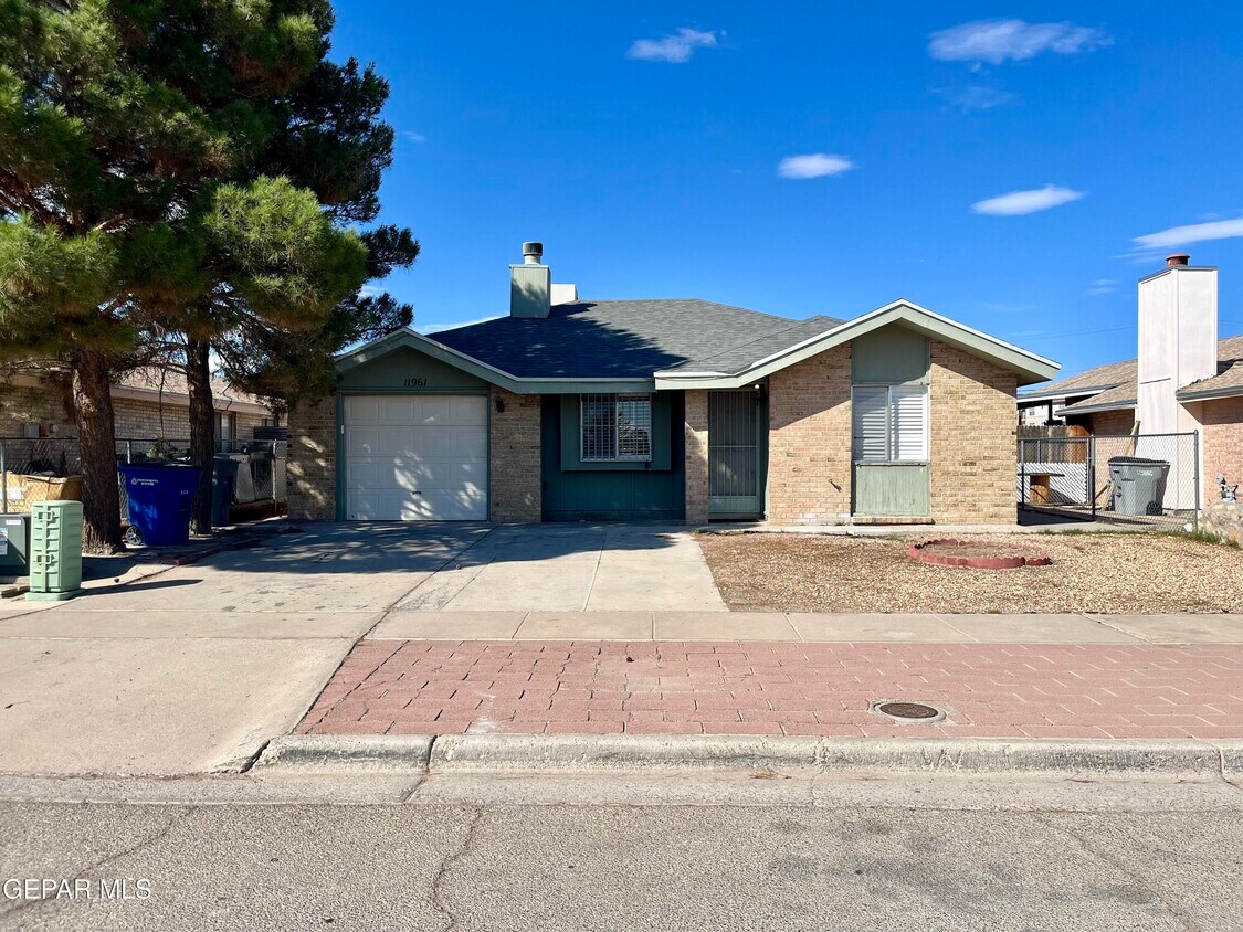 11961 Picasso Dr, El Paso, TX 79936 House Rental in El Paso, TX