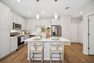 Building Photo - Ascend Nona West